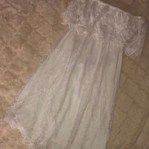 Beautiful white lace dress!